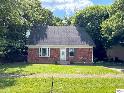 121 Academy Ln