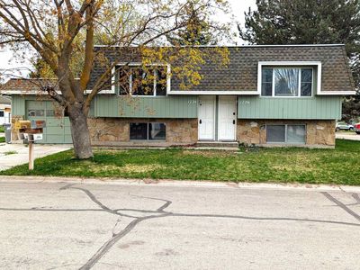 1724 & 1726 W Annett Cir