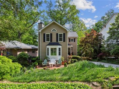 2067 Howell Mill Rd NW