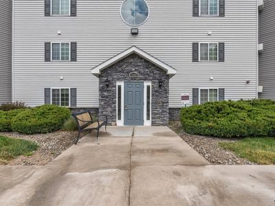 1402 Landrush Way