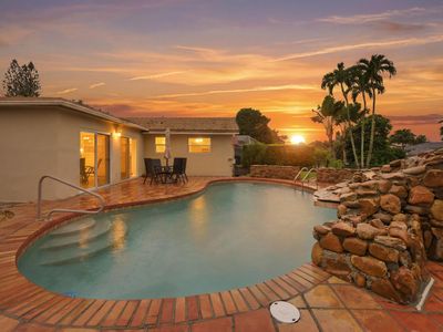 8386 Shadow Wood Boulevard