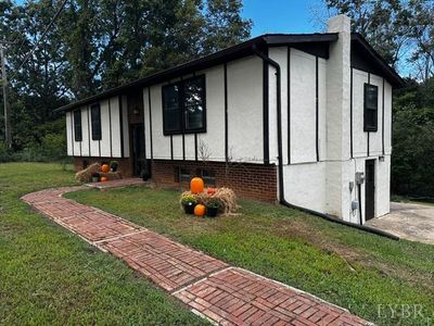 2500 Sunnymeade Rd