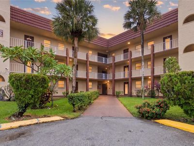 2900 N Pine Island Rd APT 209