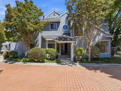 452 Mountain Laurel Ct