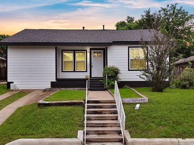3449 Gordon Ave