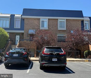 1605 S Hayes St #1