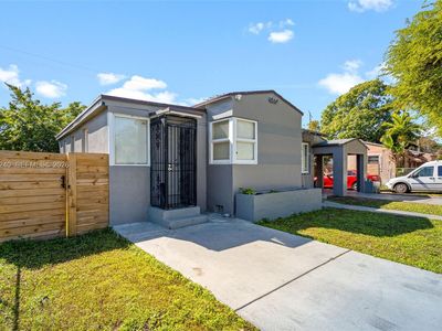 1780 NW 49th St