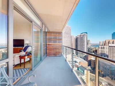 45 Province St APT 2702
