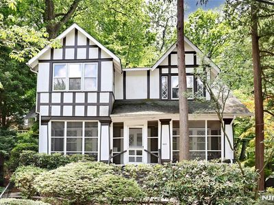 388 Allaire Ave