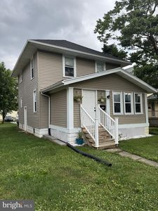 206 5th Ave