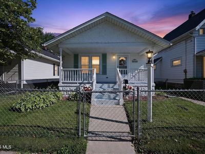 2049 Hurd St