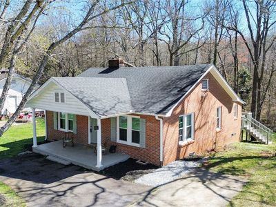 27 Maxie Ave