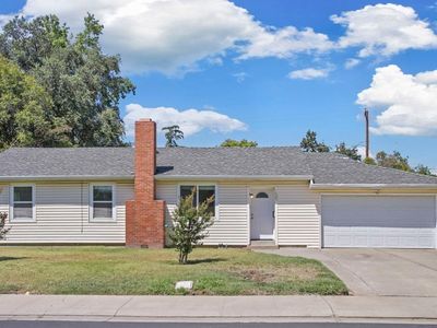 1605 W Mendocino Ave