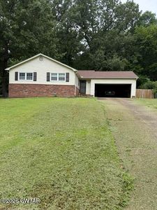 1305 Woodgate Dr