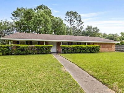 203 Robert Lee Cir