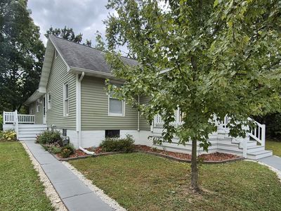 Property at 131 S Pershing Ave, Taylorville, IL