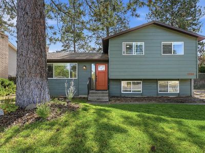 2220 E 63rd Ave