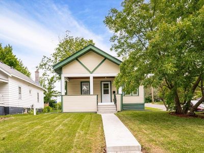 131 E Winona St