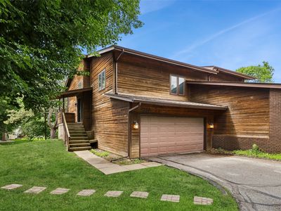 4312 Woodland Ave