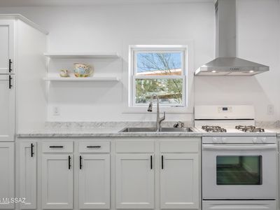 428 W Rosales St