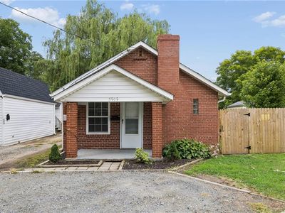 Property at 5909 Old Ave, Newport News, VA