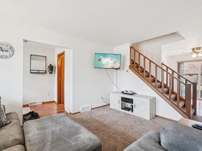 1384 Honeysuckle ROAD