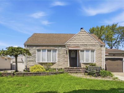 103 Waverly Ave