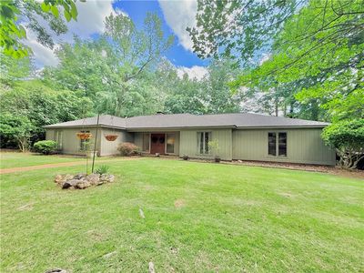 575 Cross Creek Rd