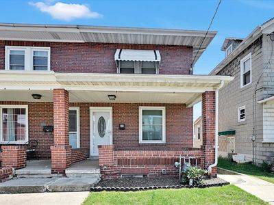 1038 Fern Ave