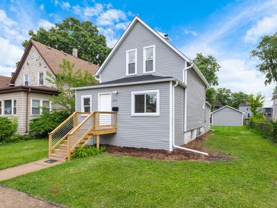 211 S 9th Ave