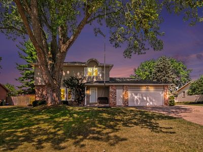 8229 Mellowwood Dr