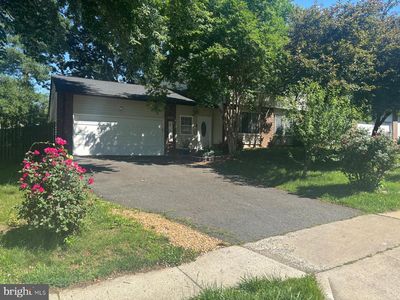 6820 Vantage Dr
