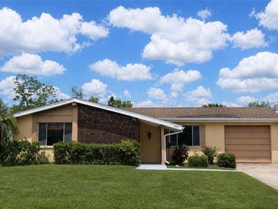 4011 Grayton Dr