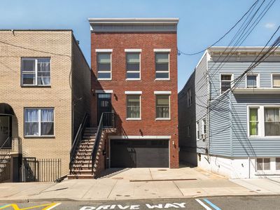 512 4th St #3