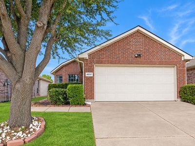 6037 Melanie Dr