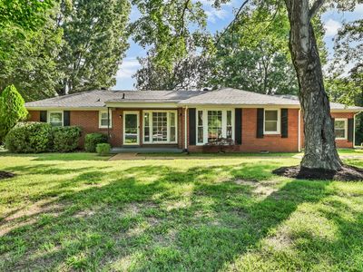 7 Lacy Ln