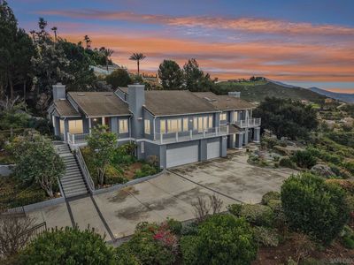 1240 Vista Sierra Dr