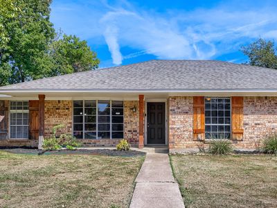 701 Knollridge Dr