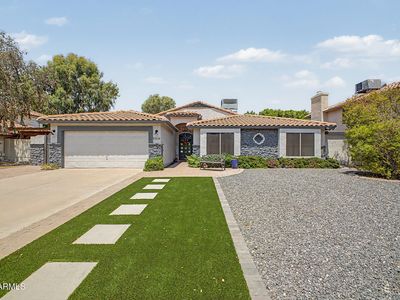 5508 E PARADISE Lane