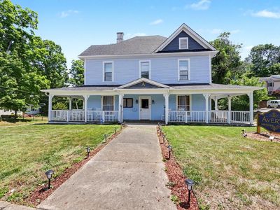 601 College Ave SW