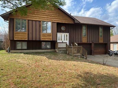 905 Sandy Ln