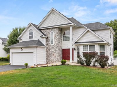 27 Laurel Lane