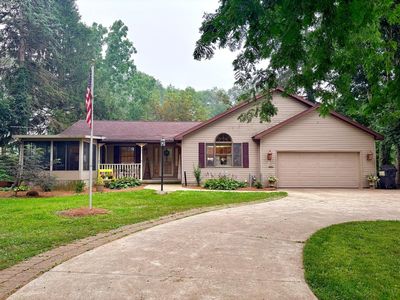603 W Main St
