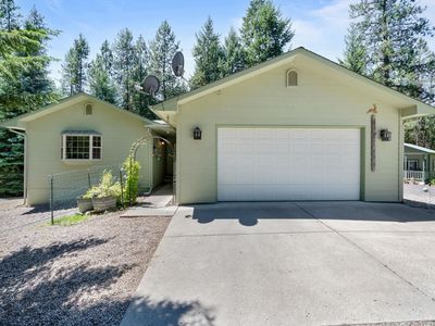 3853 White Pine Rd
