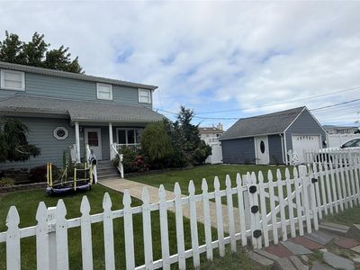 48 Lake Street