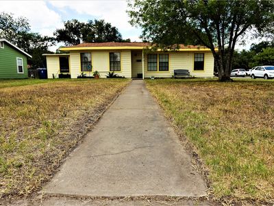 1017 E Huntington St