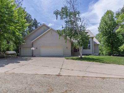 N1698 945th St