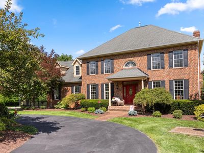 160 Wilton Dr