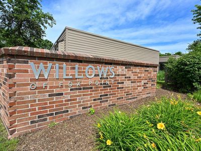 400 West Willow COURT