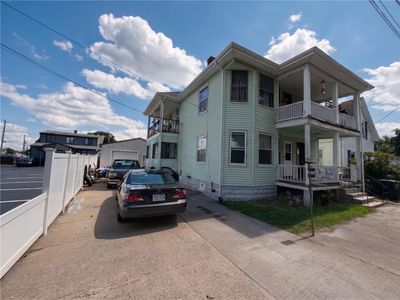 27 Short St